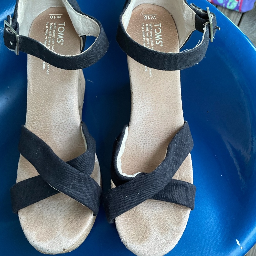 TOMS CORK BLACK WEDGE SANDAL